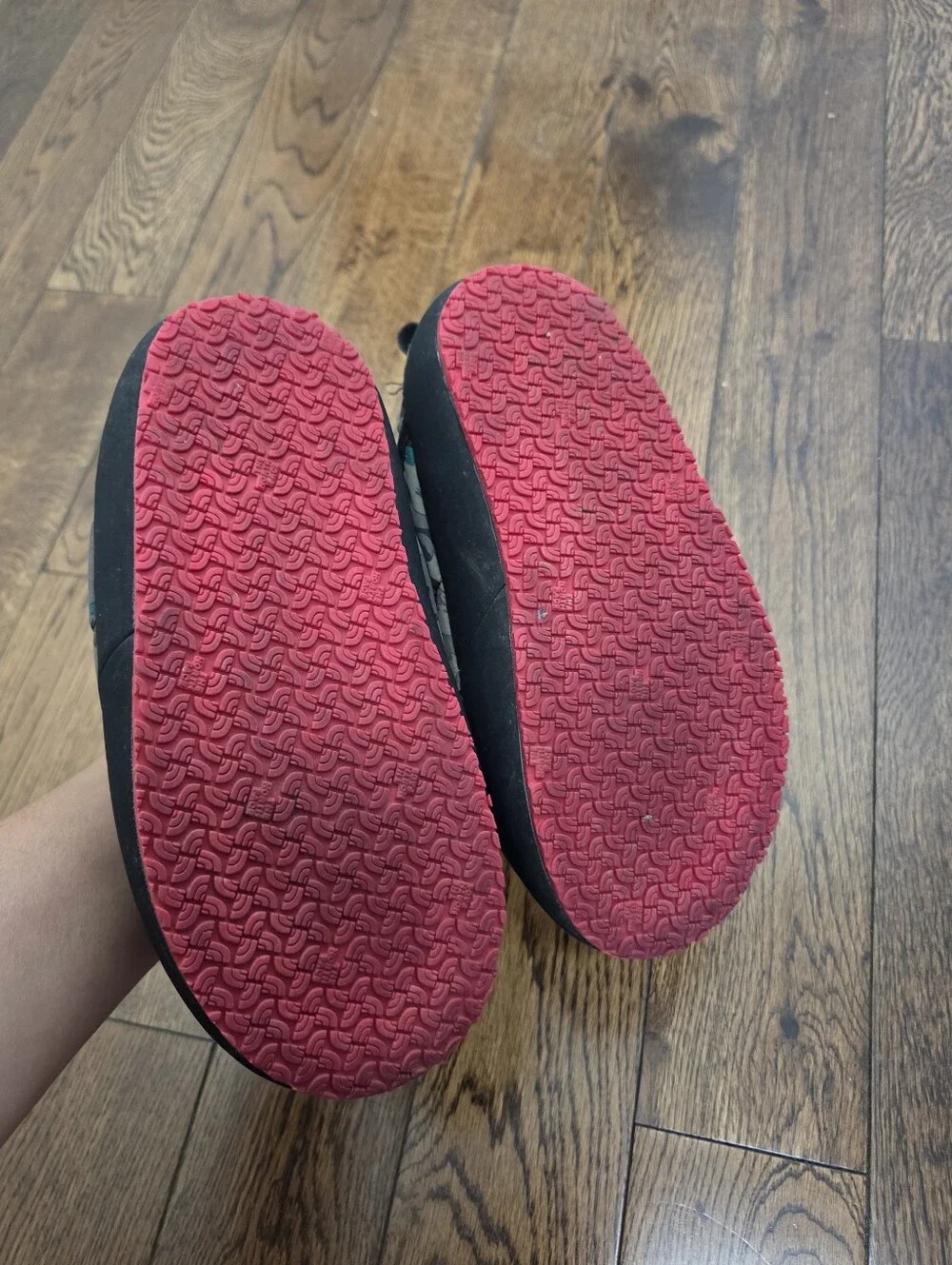 The North Face Thermoball Traction Mule II slippers Youth Size 2